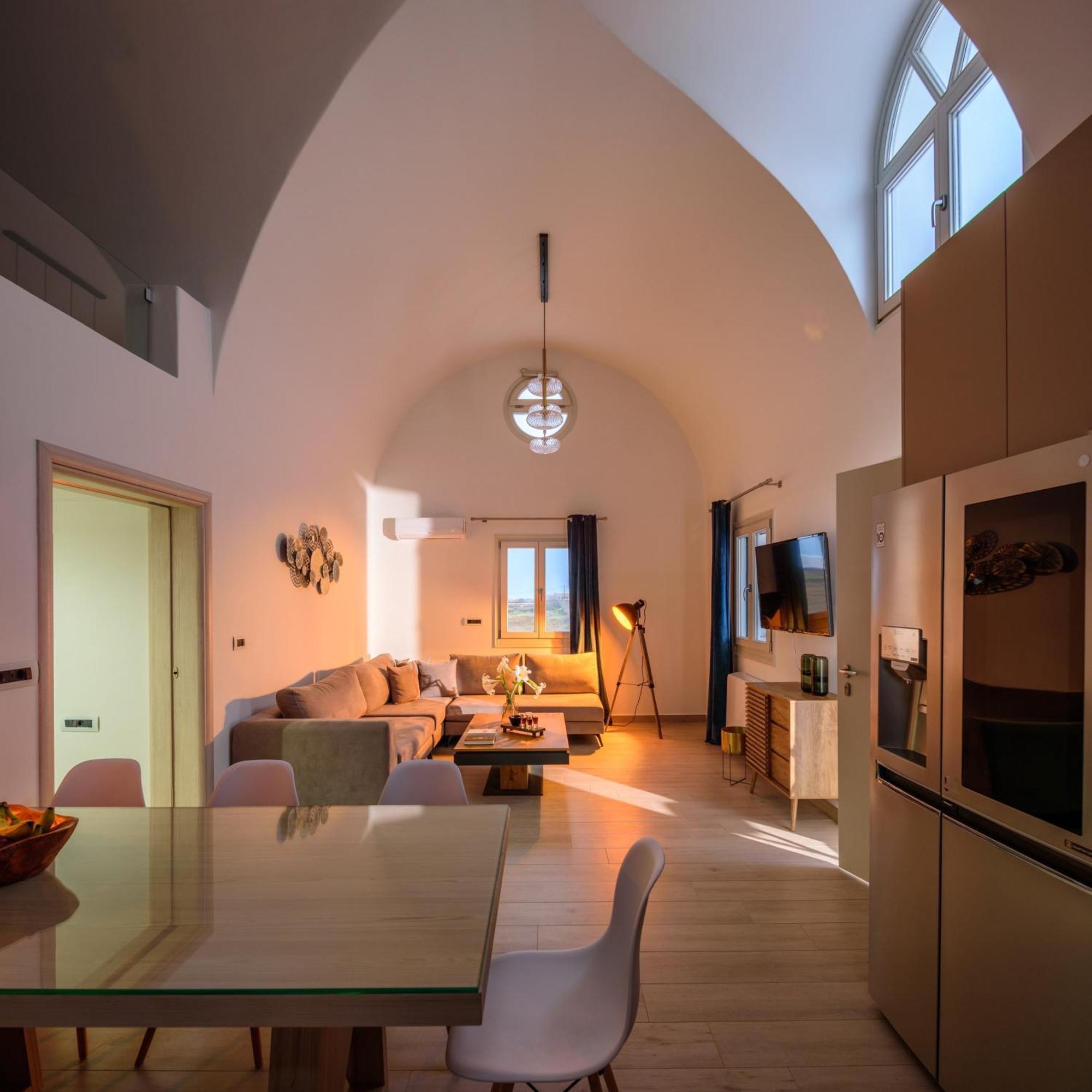 Villa Ak